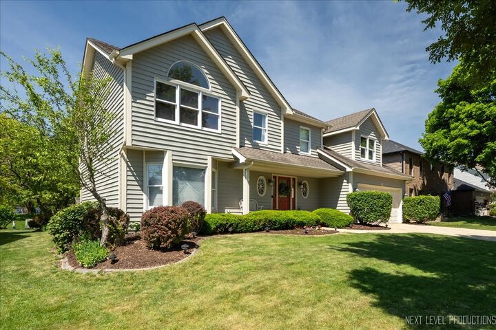 Property Photo:  221 Breckenridge Drive  IL 60504 