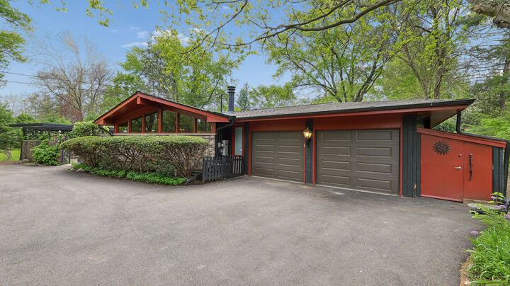 Property Photo:  28W521 Purnell Road  IL 60185 