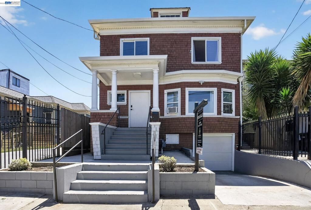 Property Photo:  1810 Adeline St  CA 94607 