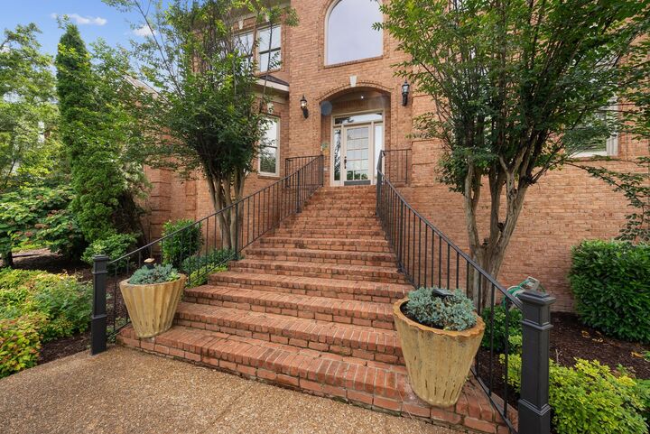 Property Photo:  537 Grand Oaks Dr  TN 37027 