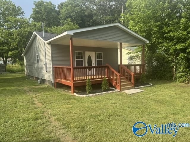 Property Photo:  509 Earl Street  AL 35768 
