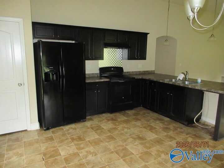 Property Photo:  101 Valleyside Drive NE  AL 35810 