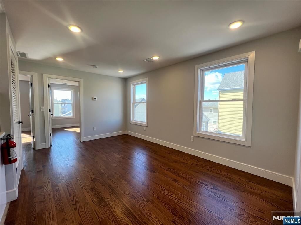 Property Photo:  48 Tuttle  NJ 07057 