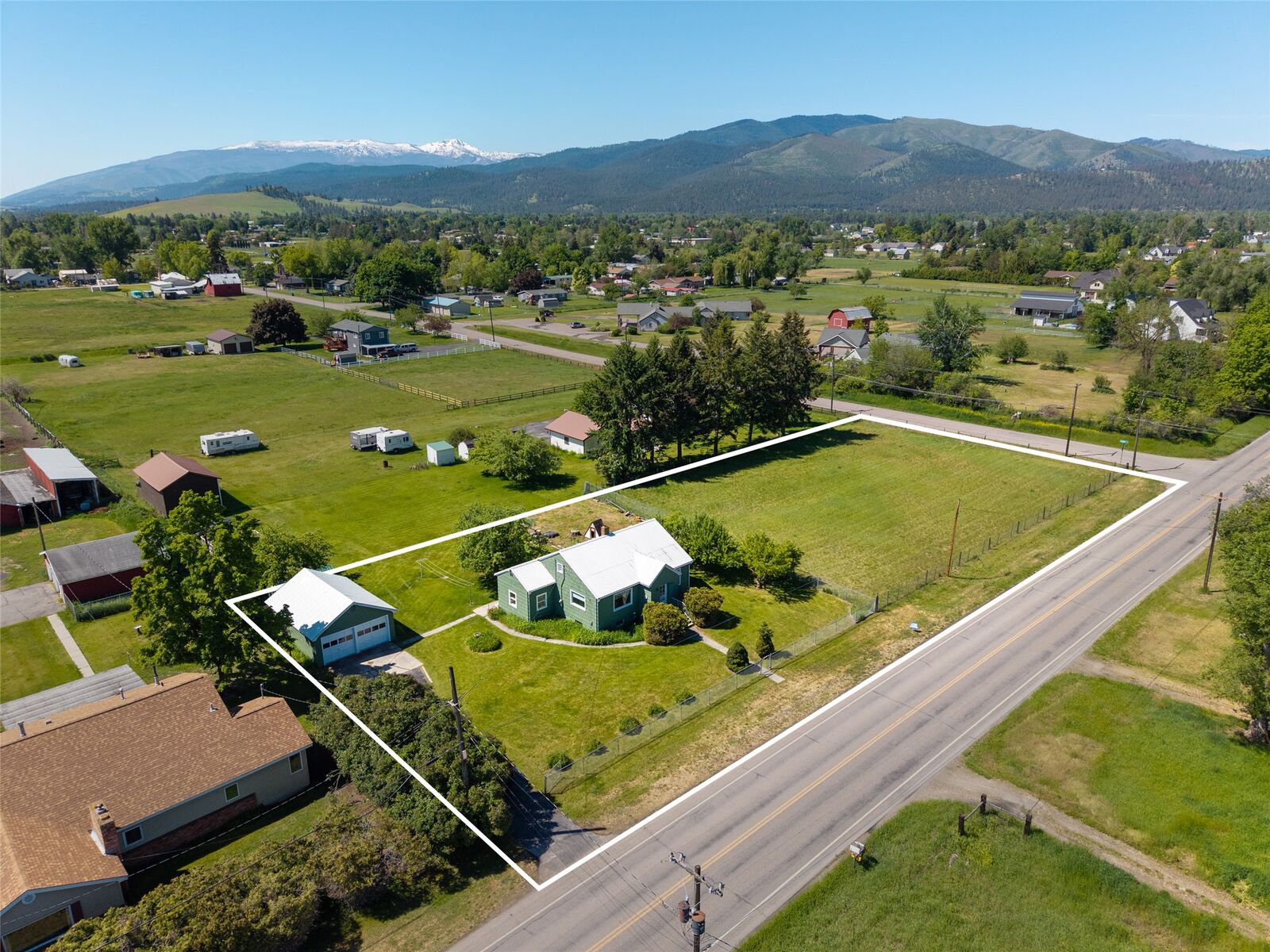 Property Photo: 3725 S 3rd Street W MT 59804