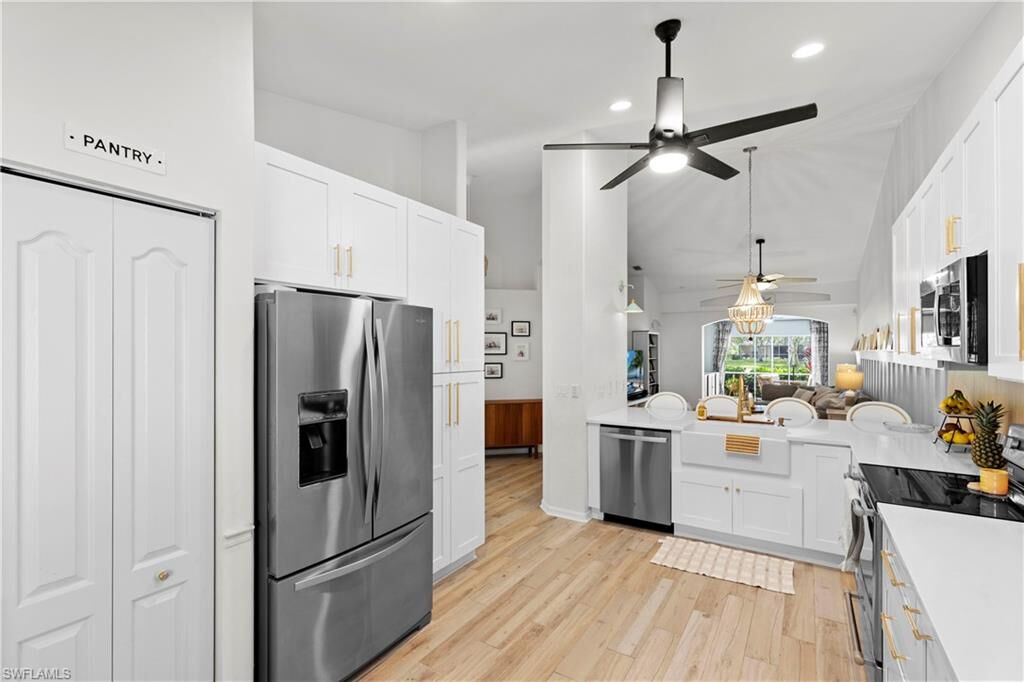 Property Photo: 8330 Ibis Cove Cir B242 FL 34119