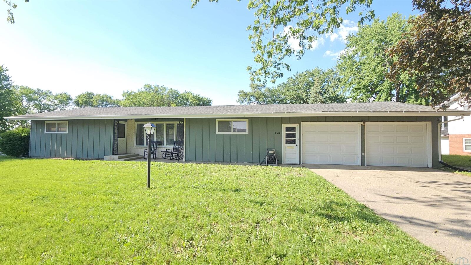 Property Photo:  1301 13th St  IA 51023 