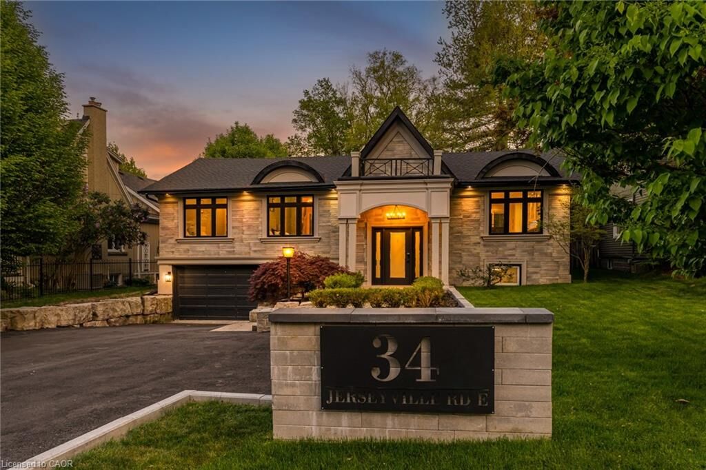 Property Photo: 34 Jerseyville Road E ON L9G 1K1