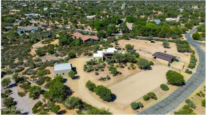 Property Photo:  2715 W Green Brier Drive  AZ 86305 