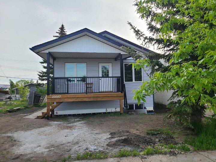 10007 99 Street — photo 1