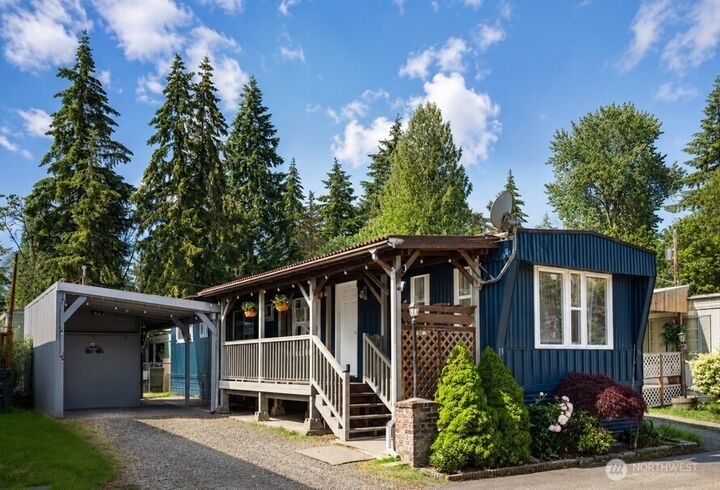 Property Photo:  4024 NW Country Lane  NW 13  WA 98312 