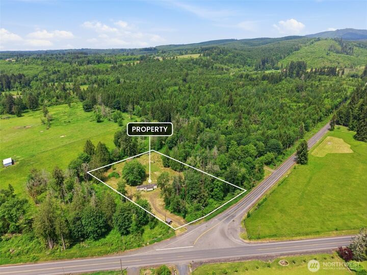 Property Photo:  3758  Centralia Alpha  WA 98570 