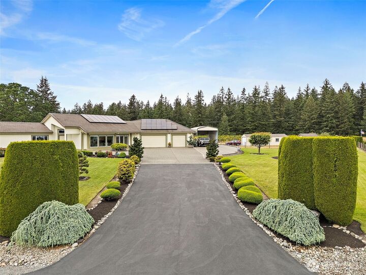 Property Photo:  2315  262nd Street Ct E  WA 98387 