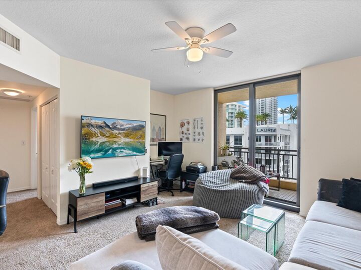 Property Photo:  100 N Federal Highway 736  FL 33301 