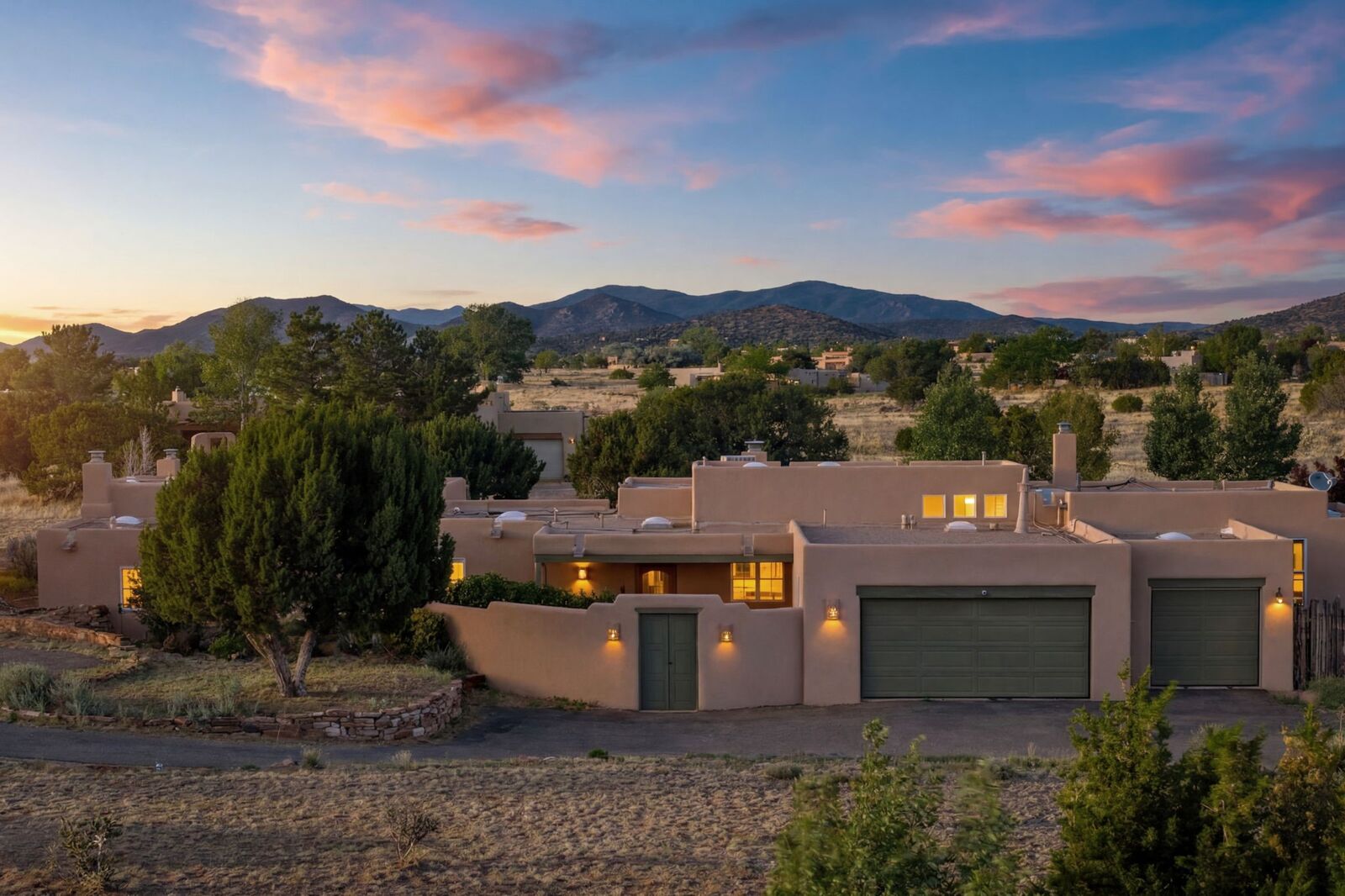 Property Photo:  9 Cagua Road  NM 87508 