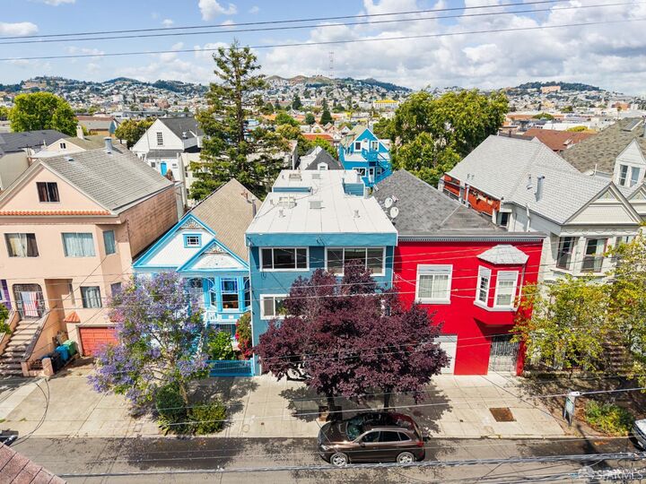 Property Photo: 952 York Street CA 94110