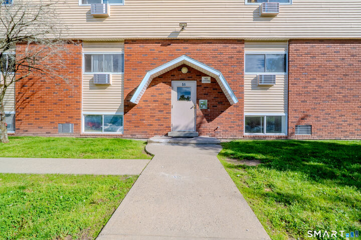 Property Photo:  59 Glade Street A2  CT 06516 