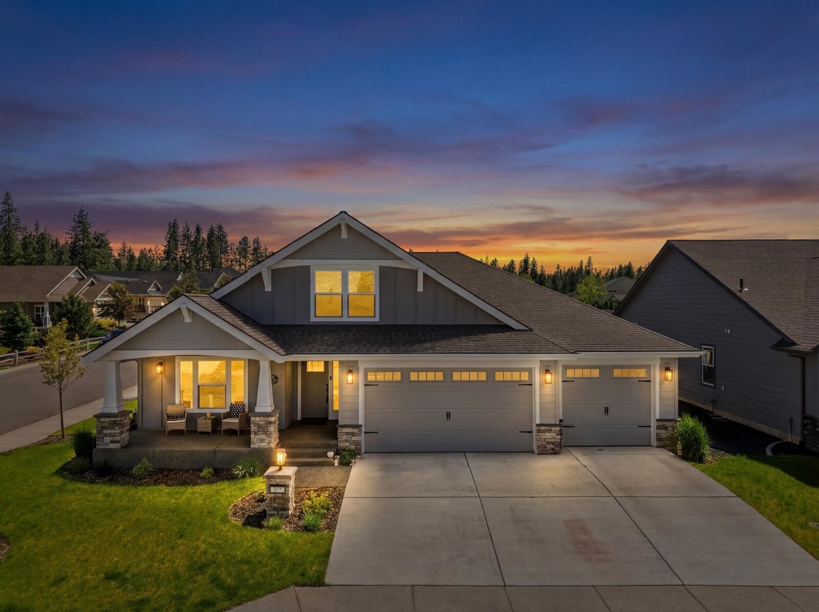 Property Photo: 507 W Basalt Ridge Dr WA 99224