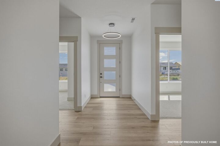 Property Photo: 2339 Lariat Lane WA 99352