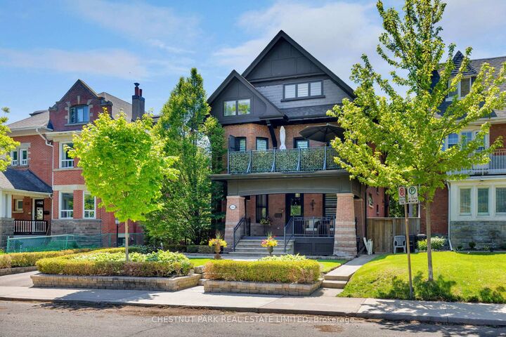 Property Photo: 386 Palmerston Boulevard ON M6G 2N6