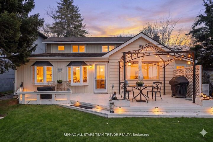263 Pleasant Boulevard — photo 1