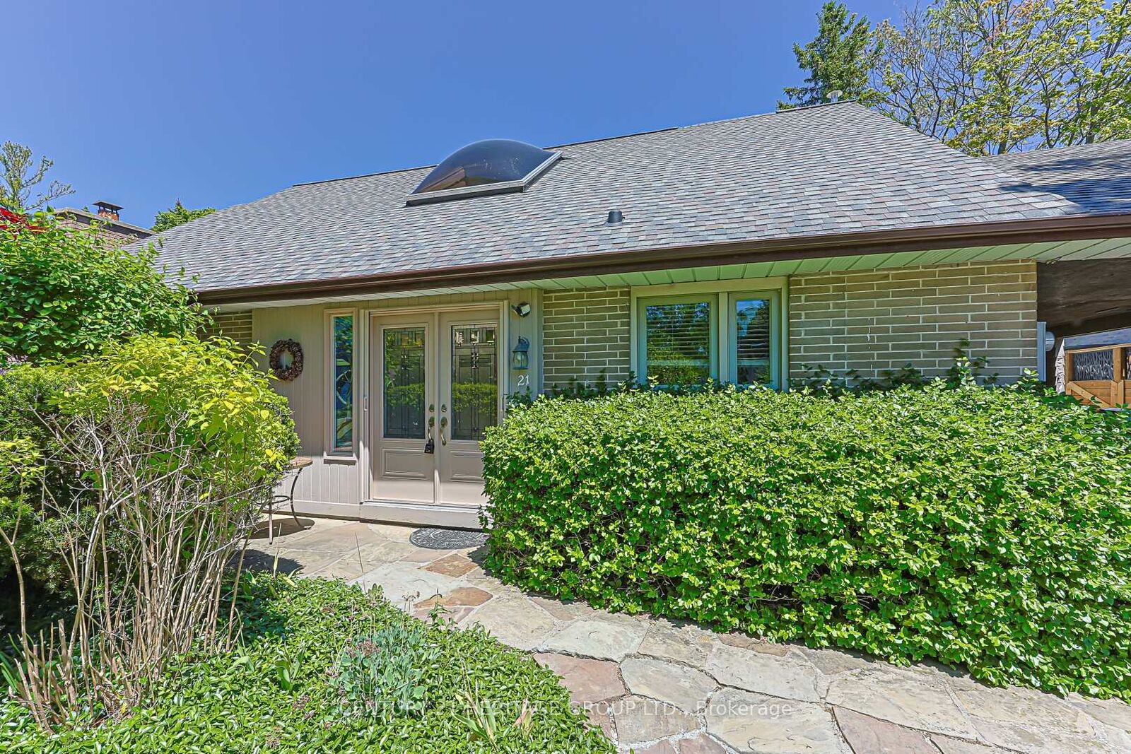 Property Photo: 21 Truxford Road ON M3A 2S5