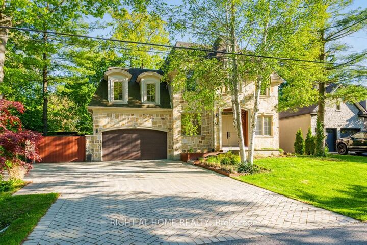 64 Ravina Crescent — photo 1