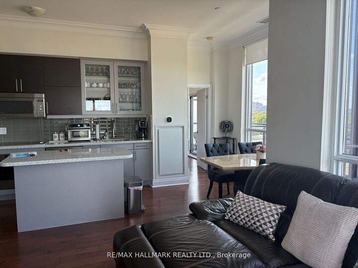 Property Photo:  399 Spring Garden Avenue Ph704  ON M2N 3H6 