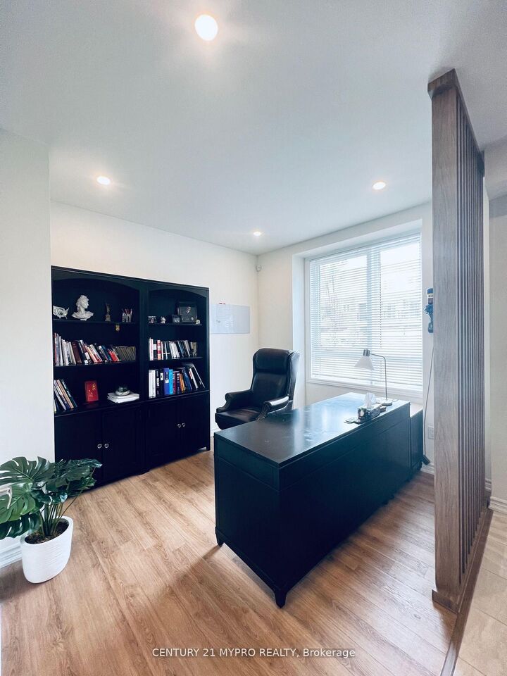 Property Photo:  80 Massachusetts Lane  ON L6E 0V6 