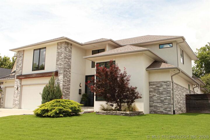 Property Photo:  3131 E 26th Place  OK 74114 