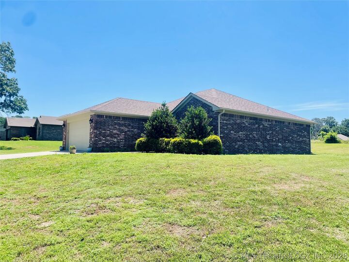 Property Photo:  12939 W Hawthorne Crossing  OK 74464 