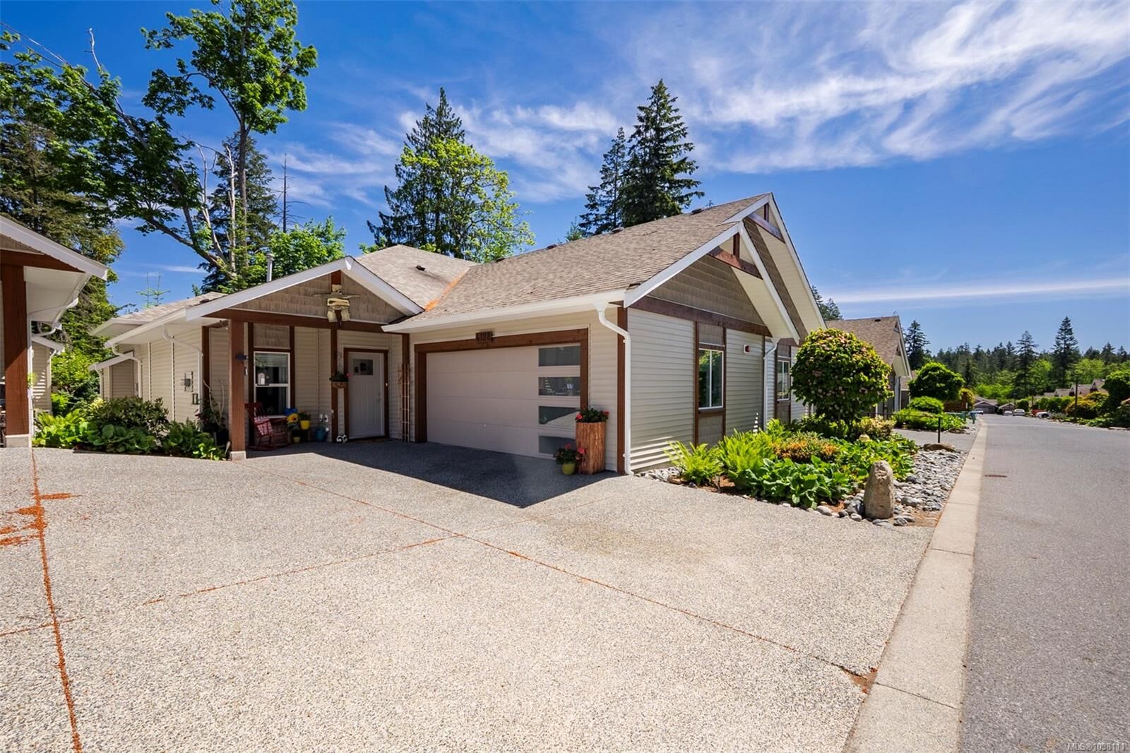 Property Photo: 4128 Emerald Woods Pl BC V9T 5P8