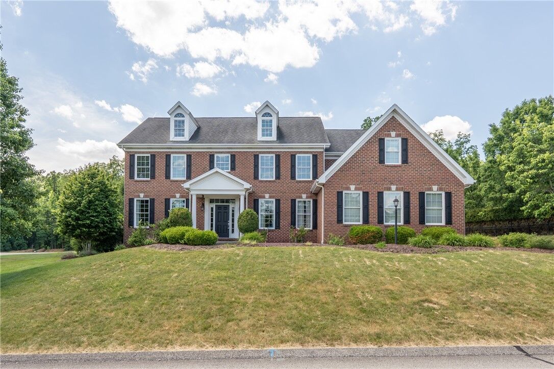 Property Photo: 4804 Greenhead Ct PA 15668