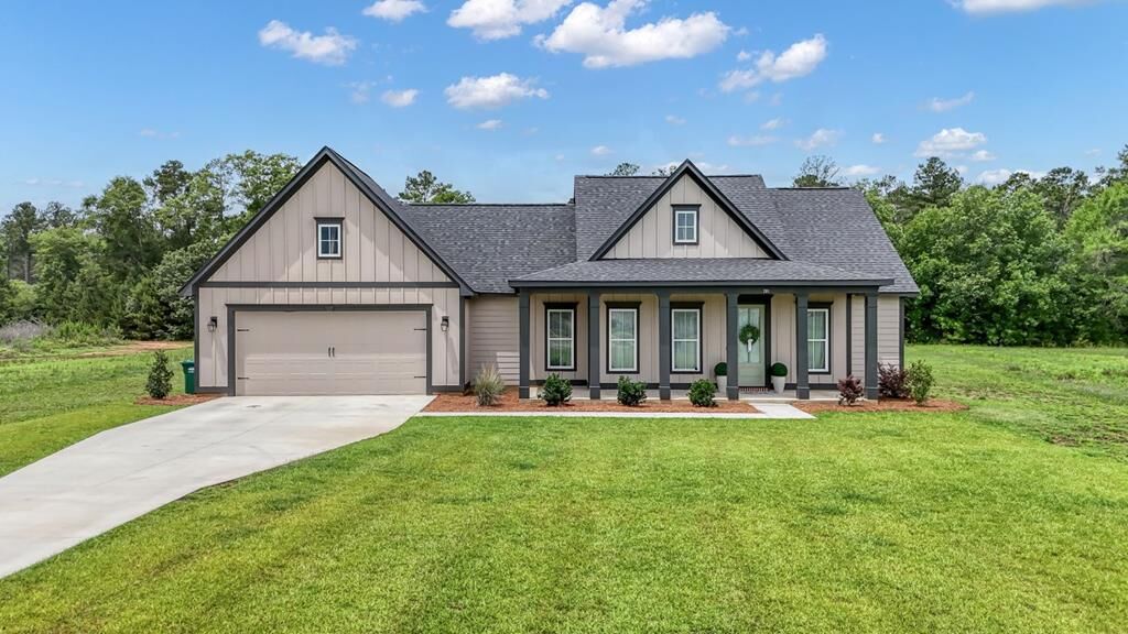 Property Photo: 201 Willow Oak Loop GA 31763