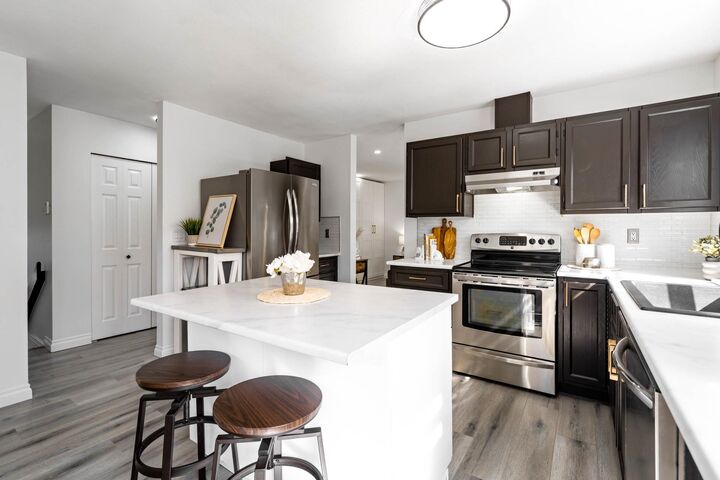 Property Photo: 11588 232 Street 36 BC V2X 0J6