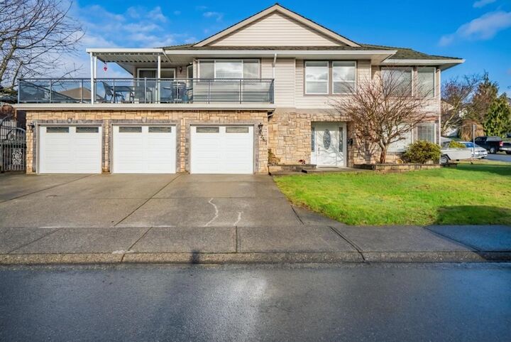 8247 Bowyer Drive — photo 1
