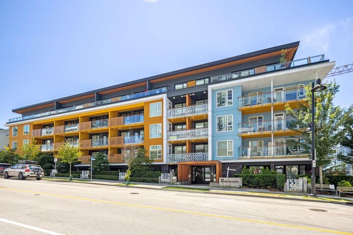 Property Photo: 516 Foster Avenue 504 BC V3J 0H8