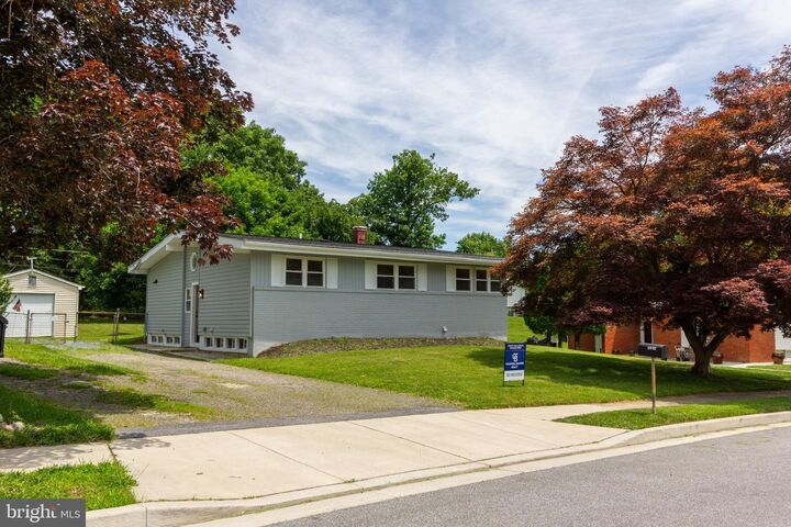 Property Photo:  8206 Arrowhead Road  MD 21208 