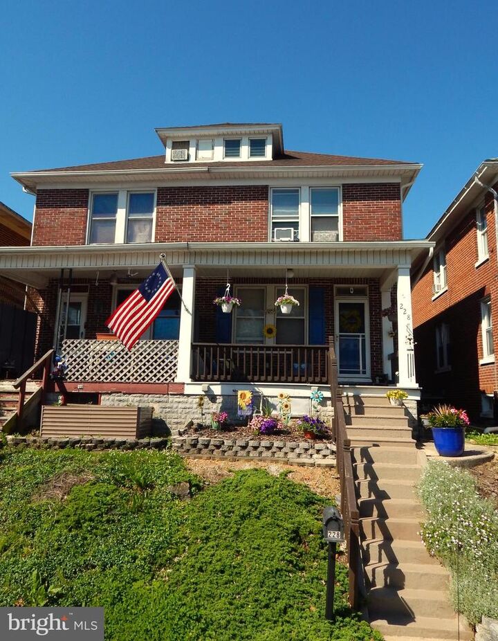 Property Photo:  228 Wise Avenue  PA 17356 