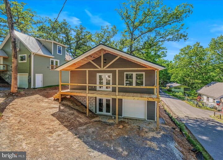 Property Photo:  21 Hilltop Street  WV 25411 