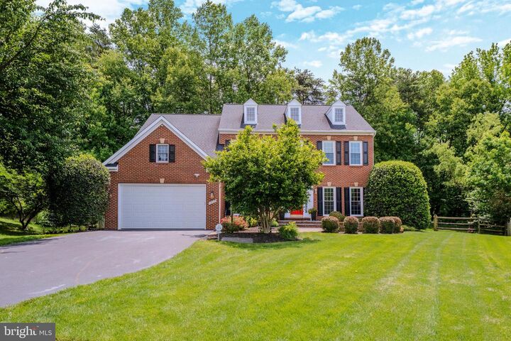 Property Photo: 4907 Elsa Court VA 22030