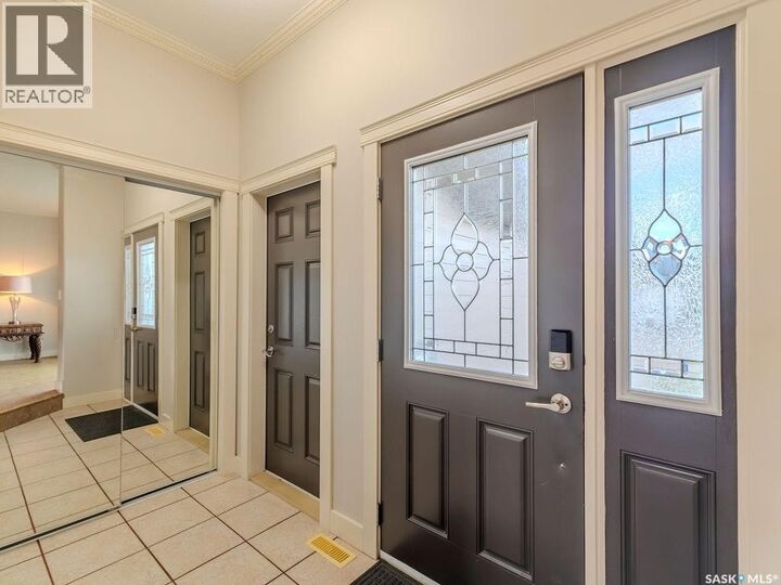 Property Photo:  625 Reimer Road  SK S0K 0A2 