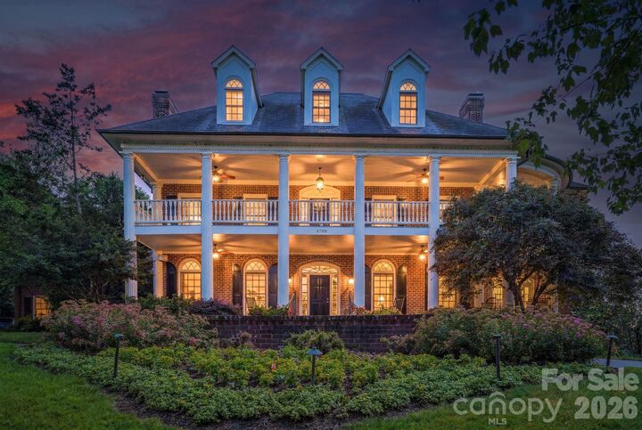 Property Photo:  8700 Challis Farm Road  NC 28226 