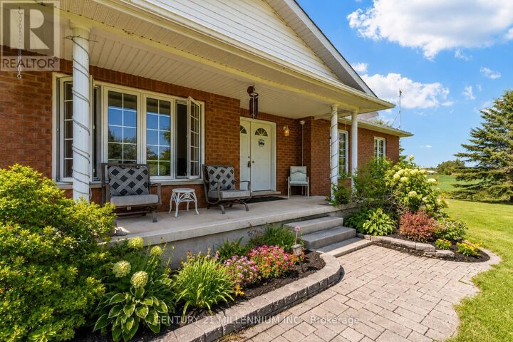 Property Photo:  402047 County Rd 15  ON L9W 0Z2 