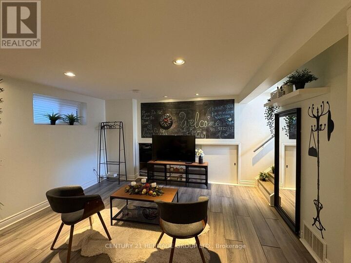Property Photo:  22 Cedar Crescent Basement  ON L4G 3J8 