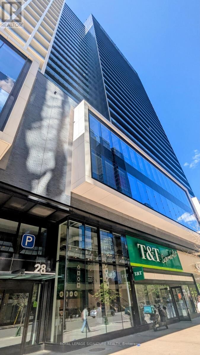 Property Photo:  20 Edward Street 810  ON M5G 0C5 
