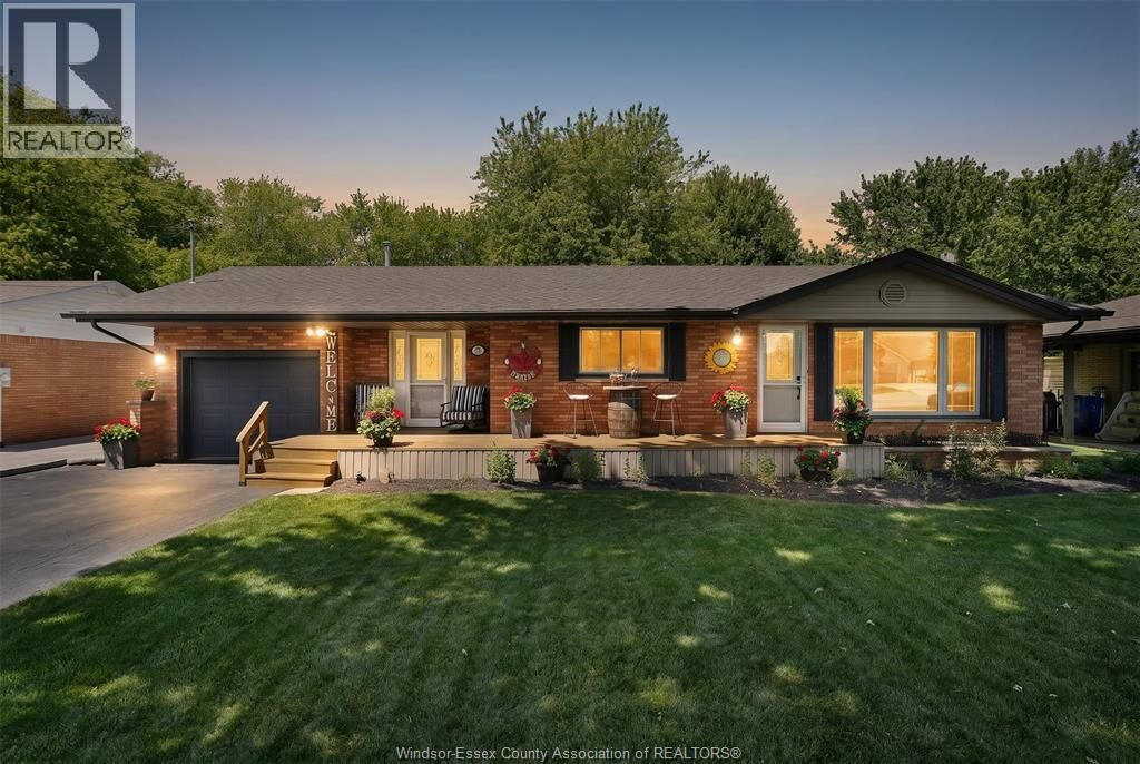 Property Photo:  199 Notre Dame Street  ON N0R 1A0 