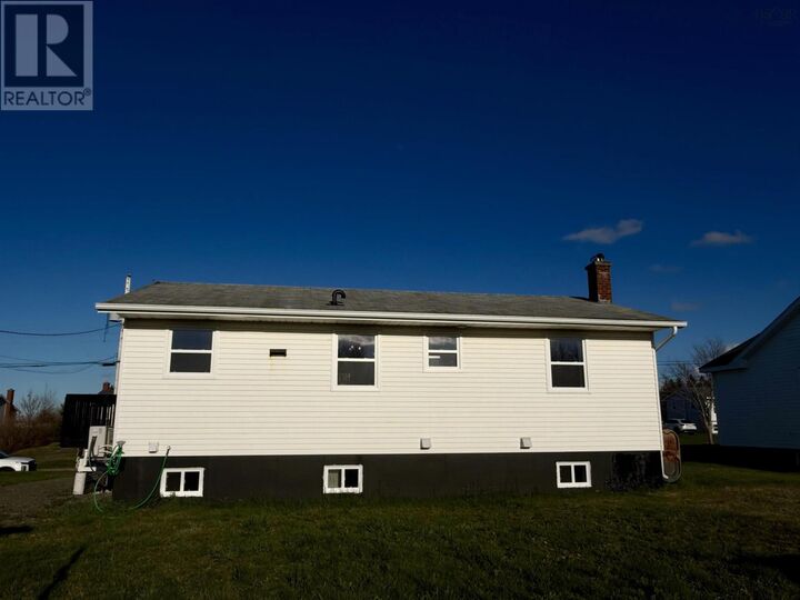 Property Photo: 733 Sharpes Lane NS B1H 4H1
