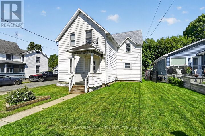 Property Photo: 58 Abbott Street ON K6V 4A6