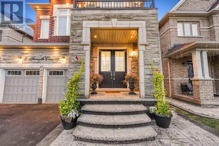 Property Photo: 5 Forsyth Crescent East ON L6X 5N2