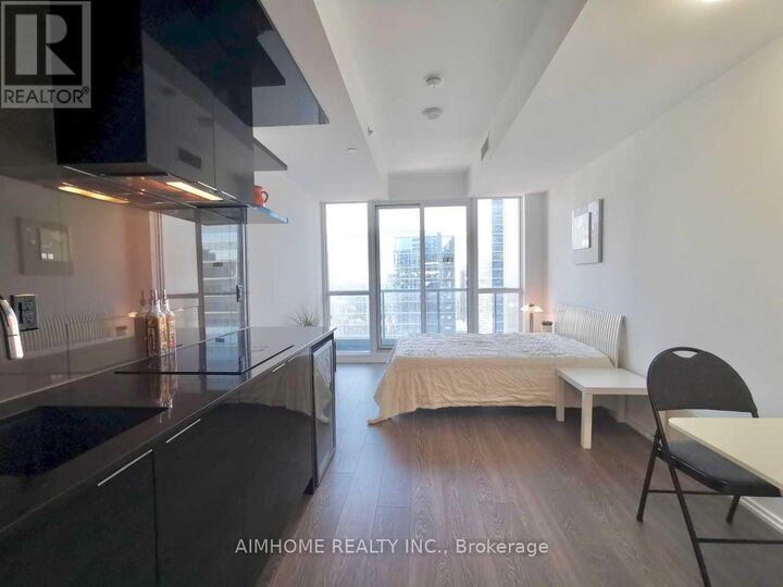 Property Photo: 70 Temperance Street 4105 ON M5H 0B1